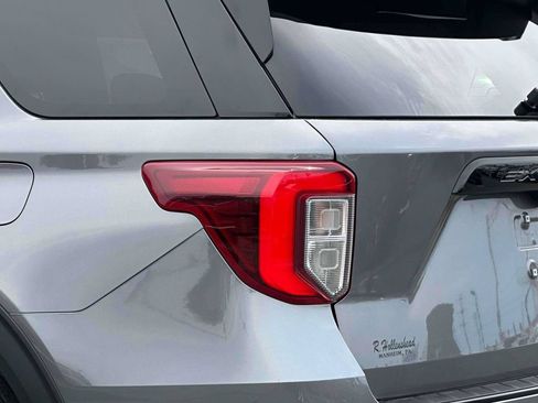 Used 2023 Ford Explorer ST-Line AWD/4WD image 9