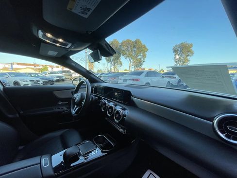 Used 2019 Mercedes-Benz A 220 image 9