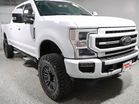 Used 2022 Ford F250 Lariat w/ Lariat Ultimate Package image 5