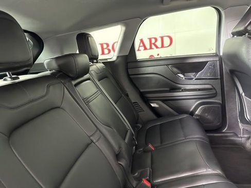 Used 2021 Lincoln Corsair FWD w/ Convenience Package image 18