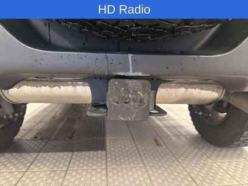 Used 2018 Jeep Wrangler Unlimited Sahara image 15