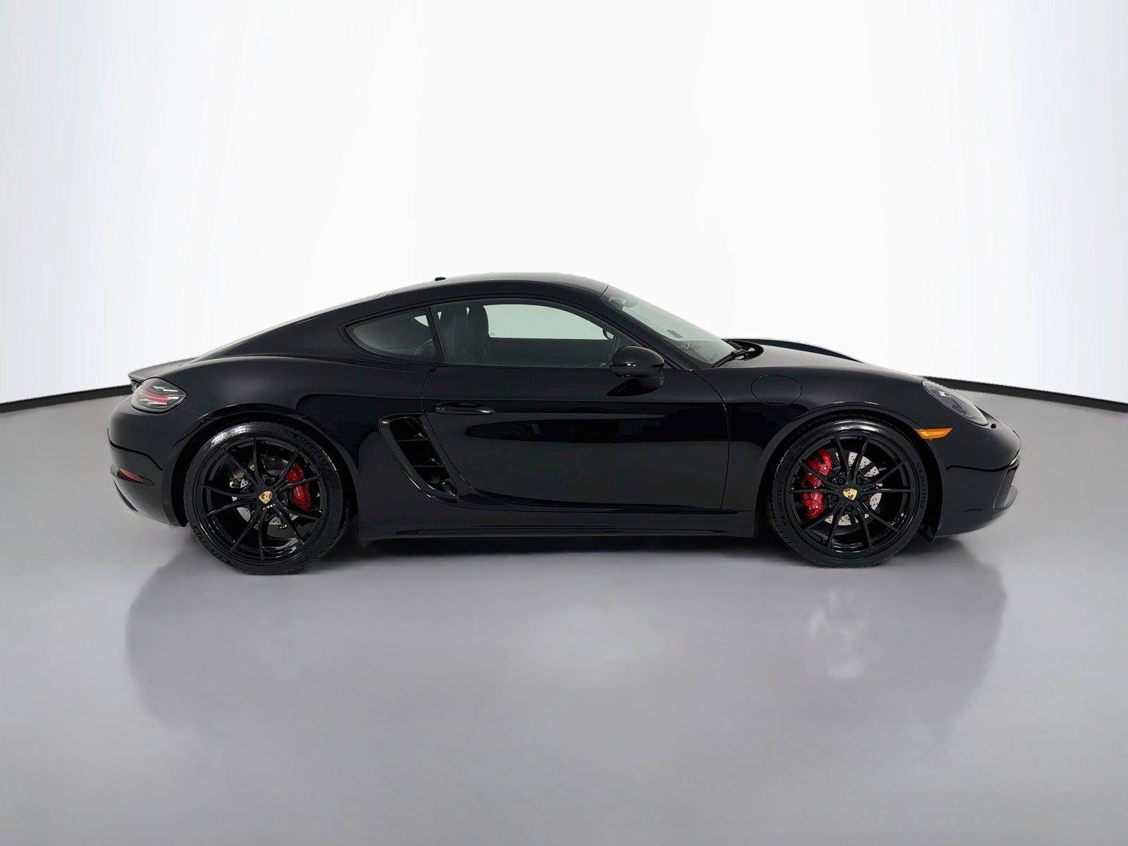 Used 2024 Porsche 718 Cayman S RWD image 26