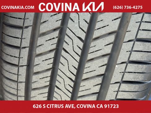 Used 2021 Hyundai Elantra SEL image 31