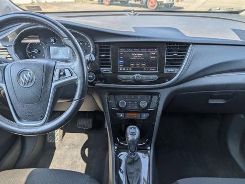 Used 2022 Buick Encore Preferred image 12