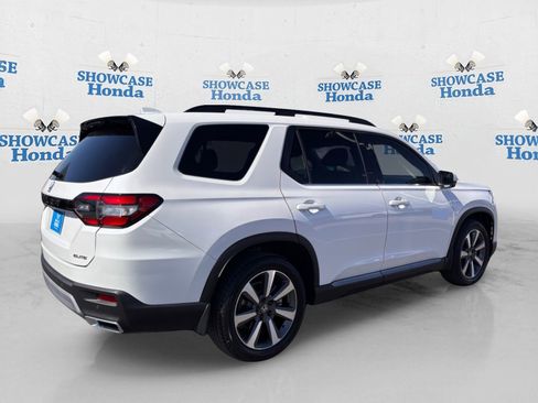 Used 2023 Honda Pilot Elite image 8