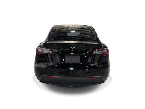 Certified 2023 Tesla Model Y Performance AWD/4WD image 5