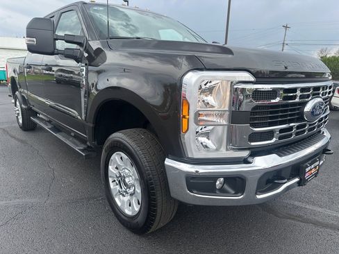 Used 2024 Ford F250 XLT image 1