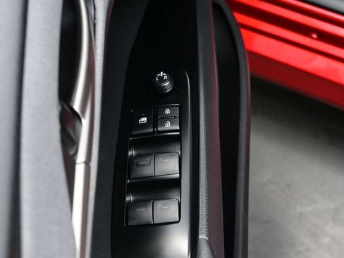 Used 2025 Toyota Camry LE FWD image 10