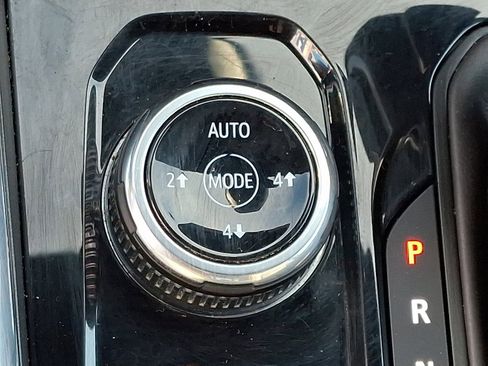 Used 2023 GMC Canyon AT4 w/ AT4 Premium Package image 27