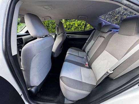 Used 2018 Toyota Corolla LE image 10