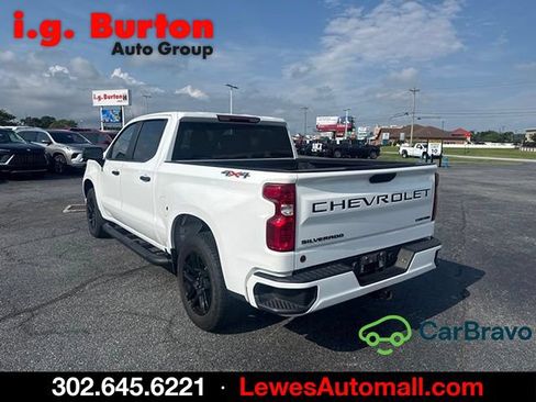 Used 2025 Chevrolet Silverado 1500 Custom w/ Turbomax Blackout Package AWD/4WD image 5