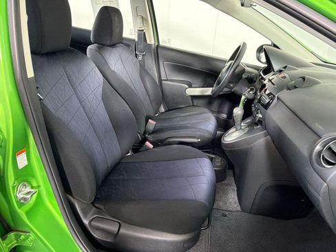 Used 2011 MAZDA MAZDA2 Sport FWD image 21