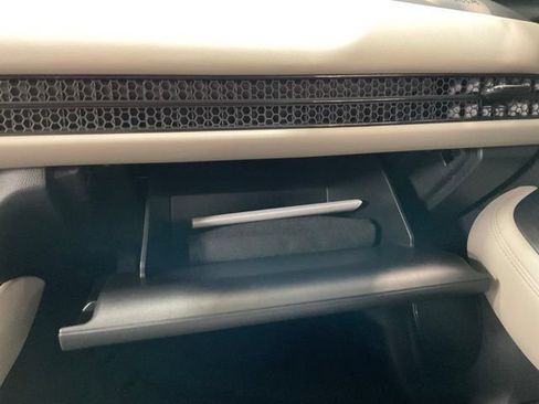 Certified 2024 Honda HR-V LX image 31