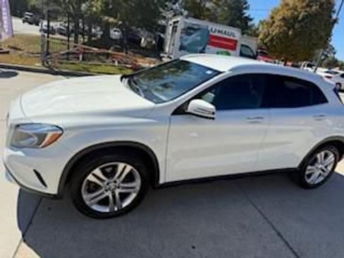 Used 2016 Mercedes-Benz GLA 250 image 2