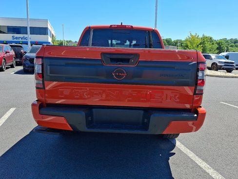 Used 2025 Nissan Frontier PRO-4X AWD/4WD image 5