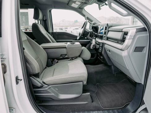 Used 2024 Ford F350 XLT image 16