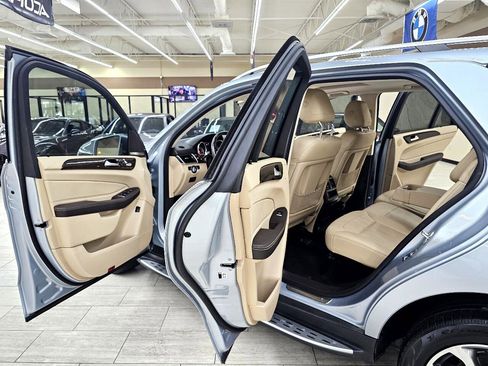 Used 2017 Mercedes-Benz GLE 350 w/ Premium 1 Package image 17