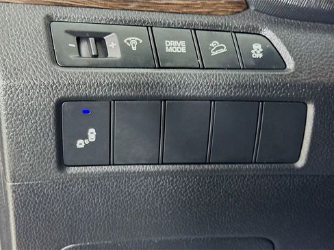Used 2017 Hyundai Santa Fe Sport 2.0T w/ Cargo Package FWD image 12