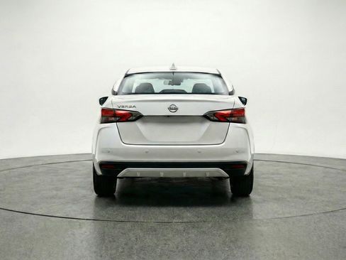 Used 2025 Nissan Versa SV FWD image 7