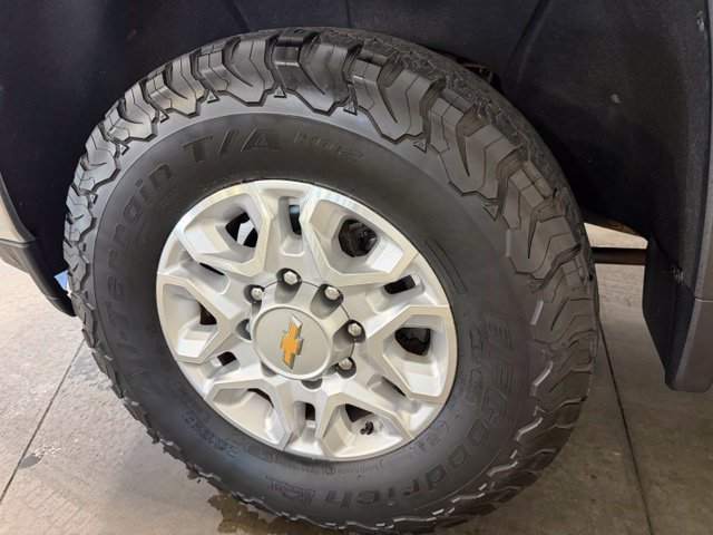 Used 2022 Chevrolet Silverado 2500 LT w/ Convenience Package AWD/4WD image 21