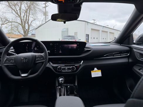 New 2026 Buick Envista Sport Touring image 25