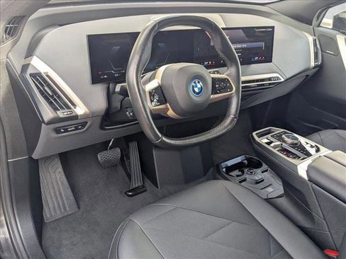 Used 2025 BMW iX xDrive50 image 10