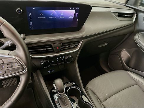 Used 2025 Buick Encore GX Preferred image 25
