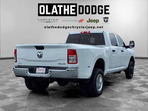 Used 2024 RAM 3500 Tradesman w/ Chrome Appearance Group AWD/4WD image 26