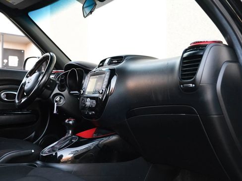 Used 2016 Kia Soul + w/ Tarmac Special Edition image 32