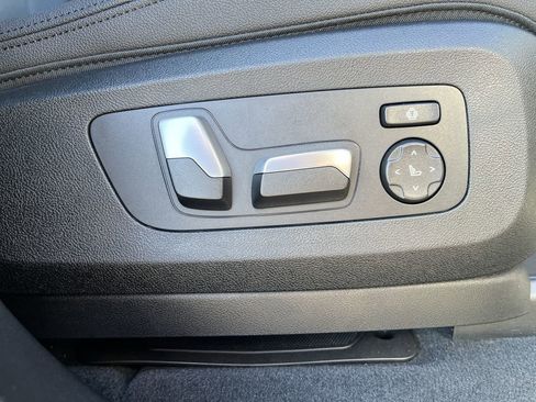 Used 2020 BMW X5 xDrive40i w/ Premium Package image 36