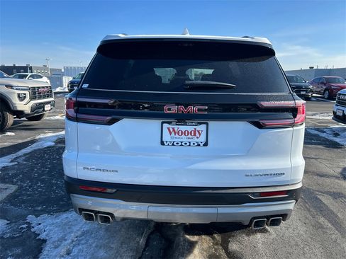 New 2026 GMC Acadia Elevation image 7