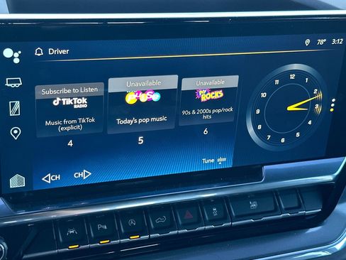 Used 2024 Chevrolet Silverado 1500 High Country w/ Technology Package image 26