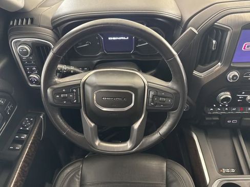 Used 2020 GMC Sierra 1500 Denali w/ Denali Ultimate Package AWD/4WD image 24