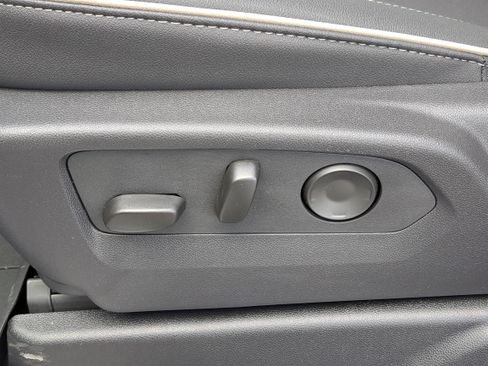 New 2025 Chevrolet Suburban Premier image 6