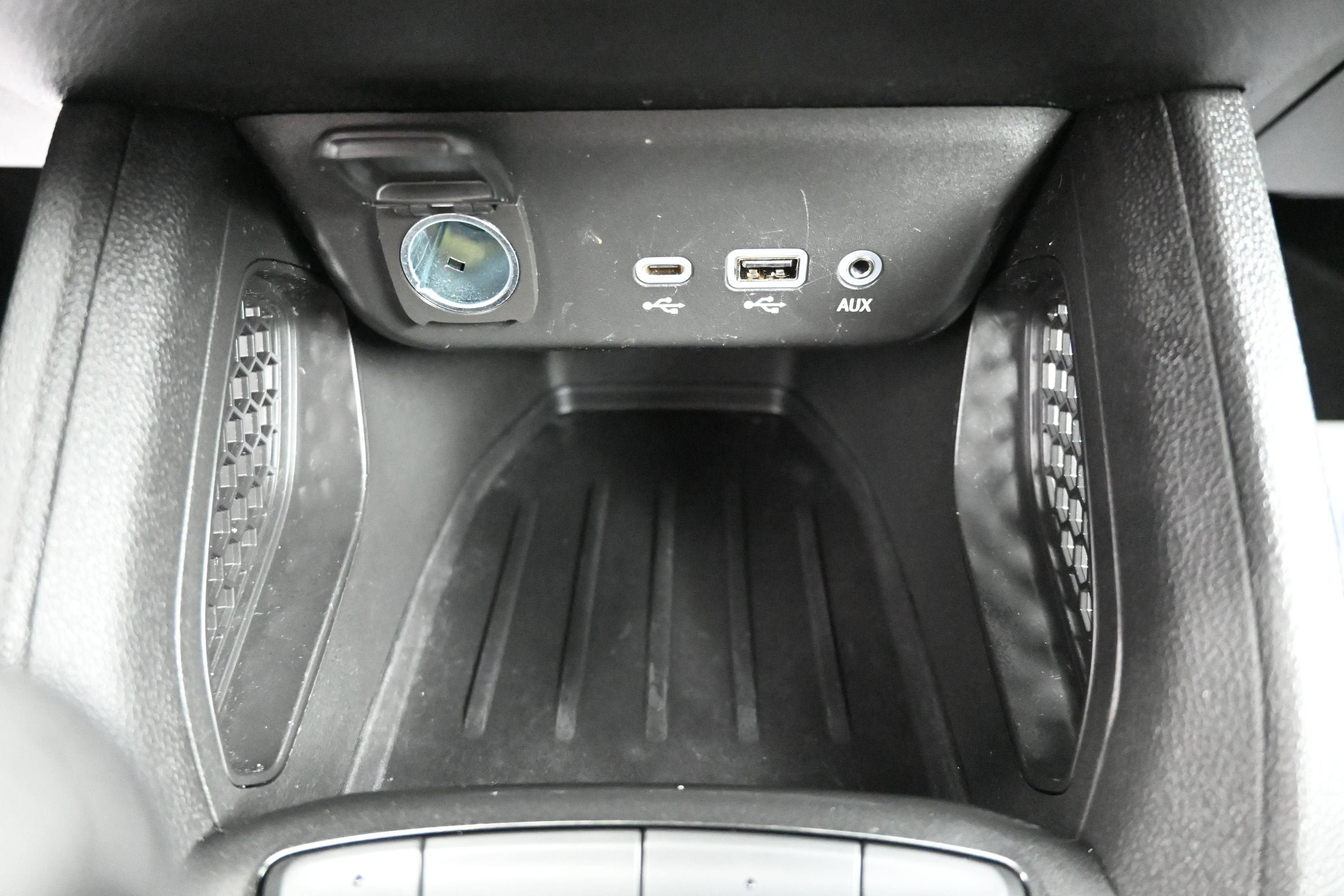 Used 2023 Chevrolet TrailBlazer LT FWD image 21