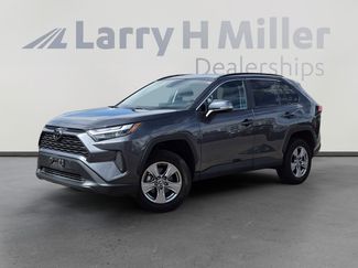Used 2025 Toyota RAV4 XLE video 1