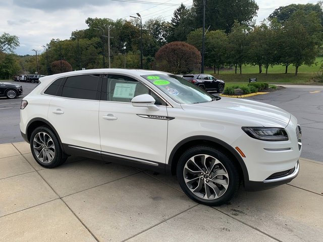 Certified 2023 Lincoln Nautilus Reserve AWD/4WD image 8