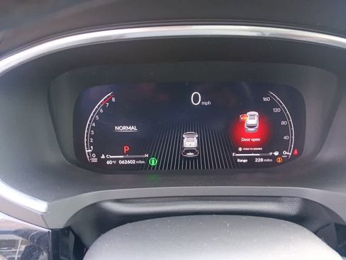 Used 2024 Acura MDX SH-AWD w/ Technology Package image 11