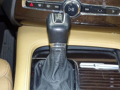 Used 2018 Volvo XC90 T6 Momentum w/ Convenience Package image 35