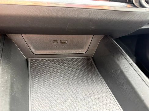Used 2025 Chevrolet Equinox RS w/ Safety and Technology Package FWD image 35