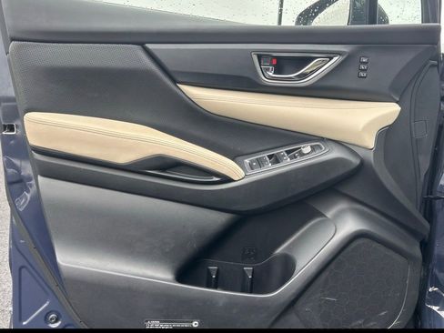 Used 2023 Subaru Ascent Limited image 18