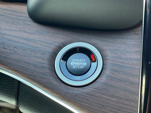 New 2025 Jeep Grand Cherokee Summit image 42