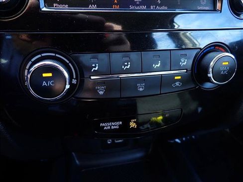 Used 2020 Nissan Rogue S AWD/4WD image 17