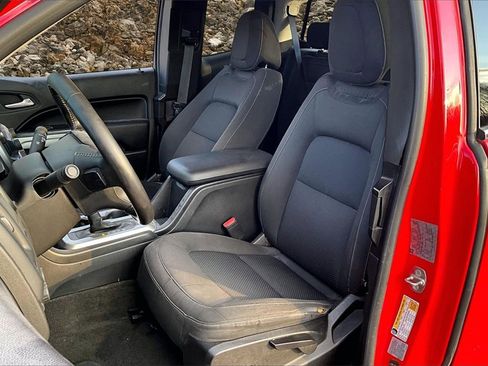 Used 2016 Chevrolet Colorado LT w/ LT Convenience Package image 22