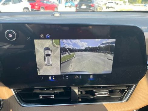 Used 2026 Chevrolet Equinox ACTIV w/ Convenience Package III FWD image 25