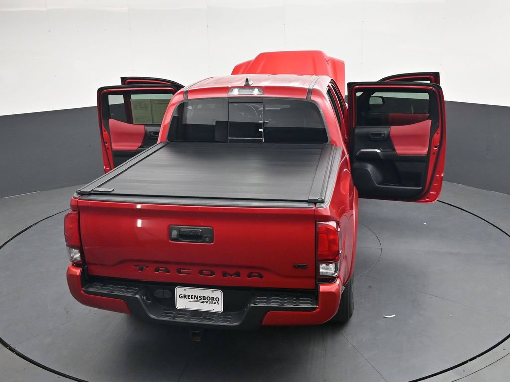 Used 2022 Toyota Tacoma SR5 w/ Technology Package RWD image 45