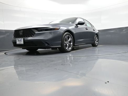 Certified 2024 Honda Accord EX image 26