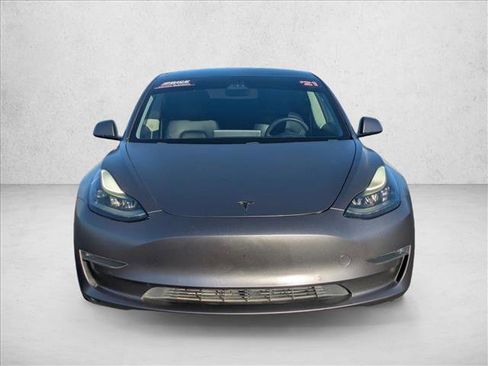 Used 2021 Tesla Model 3 Performance image 2