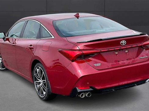 Used 2019 Toyota Avalon Touring w/ Advanced Safety Package image 10