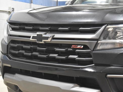 Used 2022 Chevrolet Colorado Z71 AWD/4WD image 31